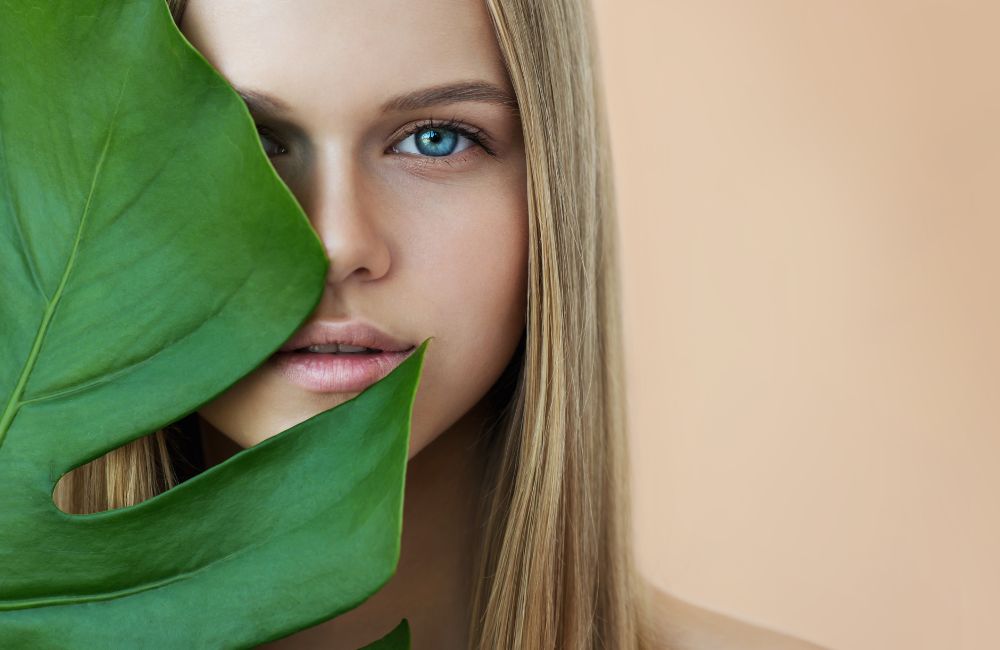 Come curare la pelle del viso in modo naturale